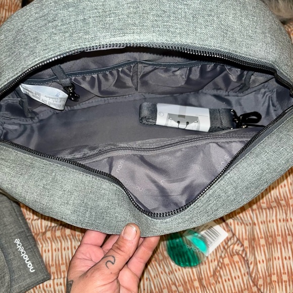 NWT Nano Bebe diaper bag and changing mat - Picture 2 of 6